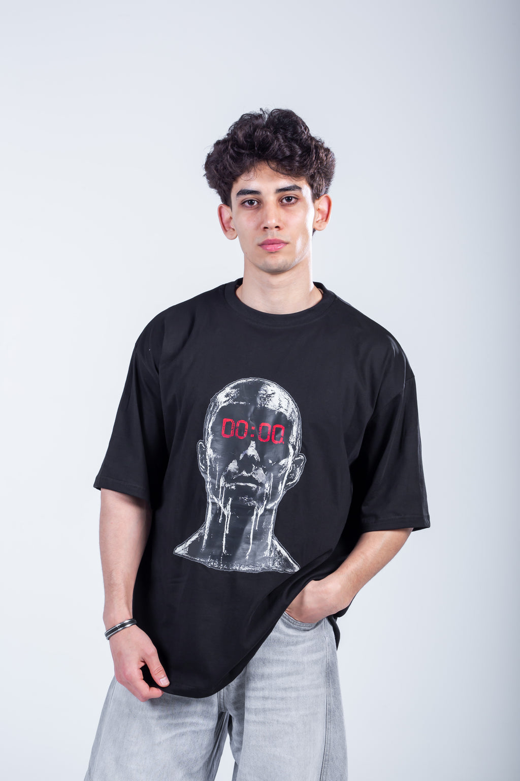 00:00 Oversized Tee